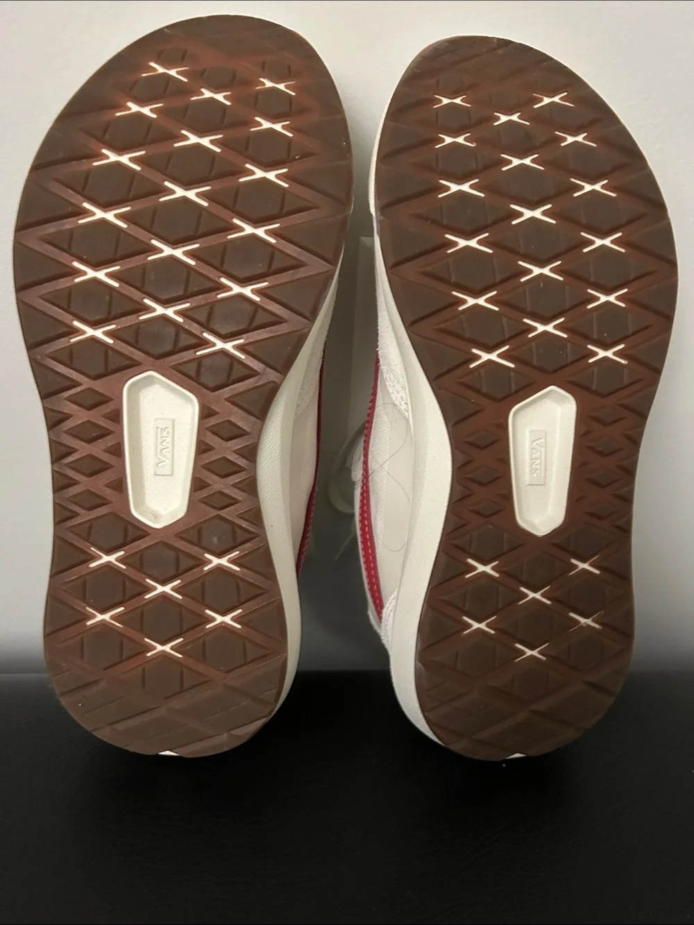 Vans Ultrarange Cream and Pink Casual Sneakers 8